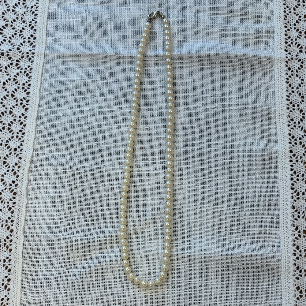 Vintage Single Strand Pearl Necklace